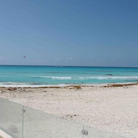Beach Front Renewed Apartment Cancun Exterior photo