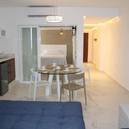 Beach Front Renewed Apartment Cancun Exterior photo